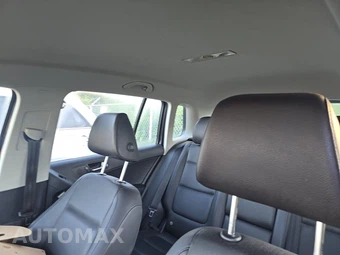 2016 Volkswagen Tiguan S – miniatura 17