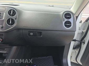 2016 Volkswagen Tiguan S – miniatura 19