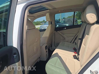 2016 Volkswagen Tiguan SE - miniatura 10