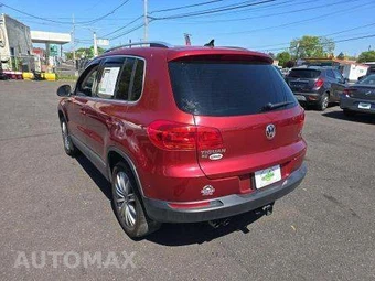 2016 Volkswagen Tiguan SE - miniatura 2