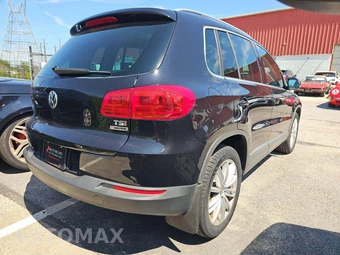 2016 Volkswagen Tiguan SE - miniatura 3