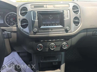 2016 Volkswagen Tiguan SE – miniatura 10