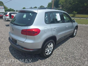 2016 Volkswagen Tiguan SE – miniatura 3