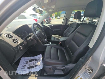 2016 Volkswagen Tiguan SE – miniatura 6