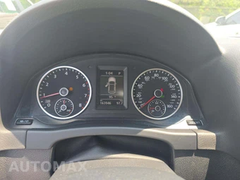 2016 Volkswagen Tiguan SE – miniatura 9