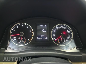 2016 Volkswagen Tiguan SE - miniatura 12