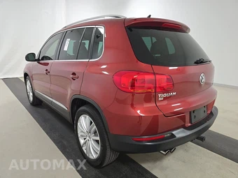 2016 Volkswagen Tiguan SE - miniatura 6