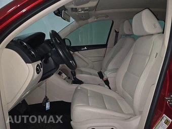 2016 Volkswagen Tiguan SE - miniatura 7