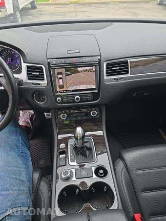 2016 Volkswagen Touareg TDI Executive - miniatura 11