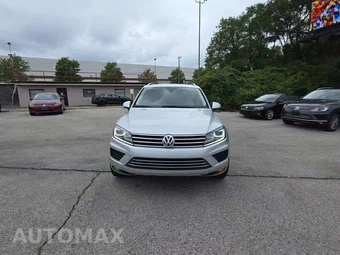 2016 Volkswagen Touareg TDI Executive - miniatura 2