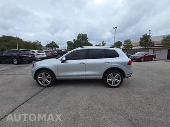 2016 Volkswagen Touareg TDI Executive - miniatura 3