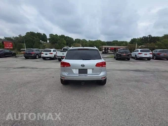 2016 Volkswagen Touareg TDI Executive - miniatura 4