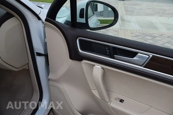 2016 Volkswagen Touareg TDI Lux - miniatura 106