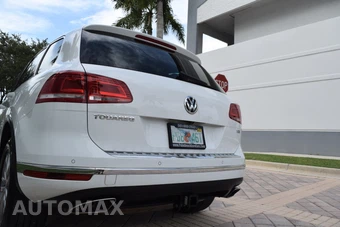 2016 Volkswagen Touareg TDI Lux - miniatura 24
