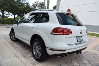 2016 Volkswagen Touareg TDI Lux - miniatura 4