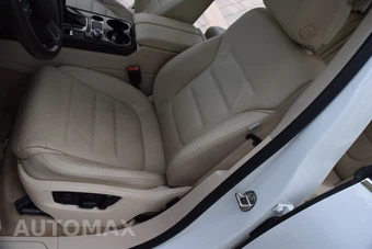 2016 Volkswagen Touareg TDI Lux - miniatura 53