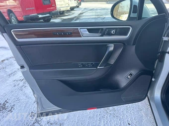 2016 Volkswagen Touareg V6 Lux - miniatura 8