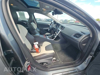 2016 Volvo S60 Cross Country T5 Platinum - miniatura 15