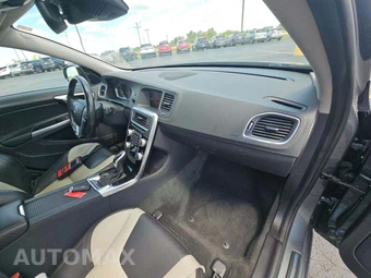 2016 Volvo S60 Cross Country T5 Platinum - miniatura 16