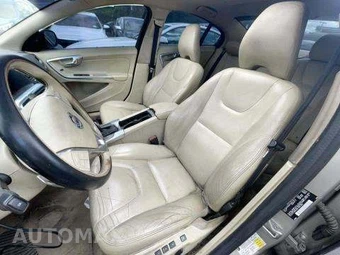 2016 Volvo S60 T5 Drive-E Premier - miniatura 13