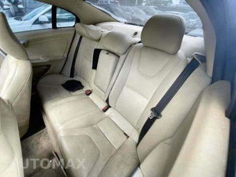 2016 Volvo S60 T5 Drive-E Premier - miniatura 7