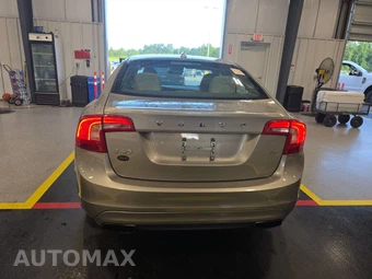 2016 Volvo S60 T5 Premier – miniatura 5