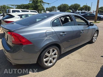 2016 Volvo S60 T5 Premier – miniatura 3