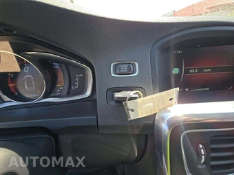 2016 Volvo S60 T5 Premier – miniatura 8