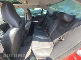 2016 Volvo S60 T5 Premier – miniatura 13