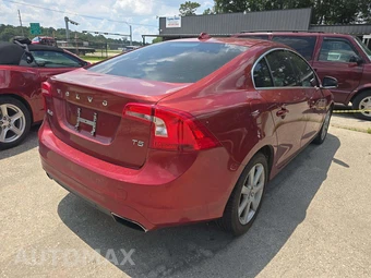 2016 Volvo S60 T5 Premier – miniatura 3