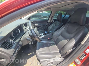 2016 Volvo S60 T5 Premier – miniatura 6