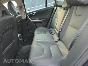 2016 Volvo S60 T5 Premier - miniatura 16