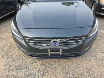 2016 Volvo S60 T5 Premier - miniatura 2