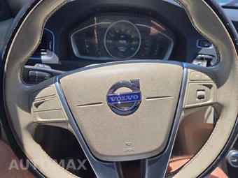 2016 Volvo S60 T5 – miniatura 14