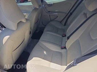 2016 Volvo S60 T5 – miniatura 8