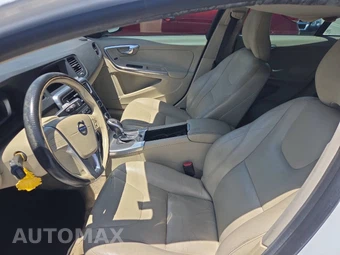 2016 Volvo S60 T5 – miniatura 9
