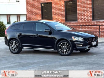 2016 Volvo V60 Cross Country T5 - car from the USA, Manheim Buy-Now listing at AUTOMAX