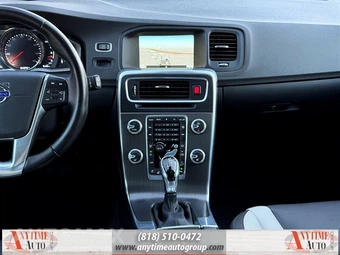 2016 Volvo V60 Cross Country T5 - miniatura 11