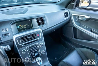 2016 Volvo V60 Polestar - miniatura 20