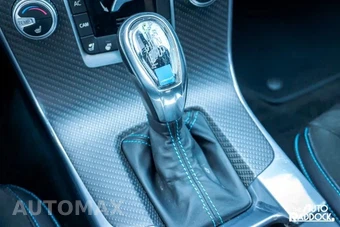 2016 Volvo V60 Polestar - miniatura 22