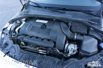 2016 Volvo V60 Polestar - miniatura 28