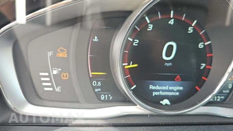 2016 Volvo V60 T5 Premier – miniatura 19