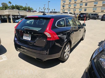 2016 Volvo V60 T5 Premier – miniatura 4