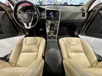 2016 Volvo XC60 T5 Platinum - miniatura 25