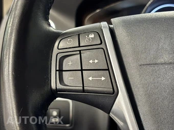 2016 Volvo XC60 T5 Platinum - miniatura 30