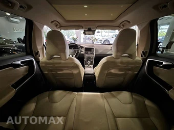 2016 Volvo XC60 T5 Platinum - miniatura 45
