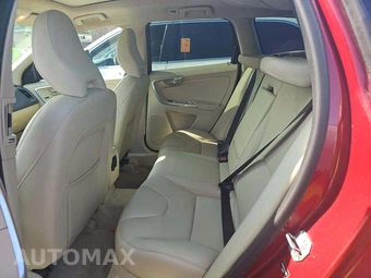 2016 Volvo XC60 T5 Premier – miniatura 13