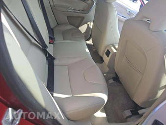 2016 Volvo XC60 T5 Premier – miniatura 15