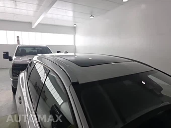 2016 Volvo XC60 T5 Premier - miniatura 19