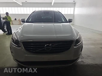 2016 Volvo XC60 T5 Premier - miniatura 2